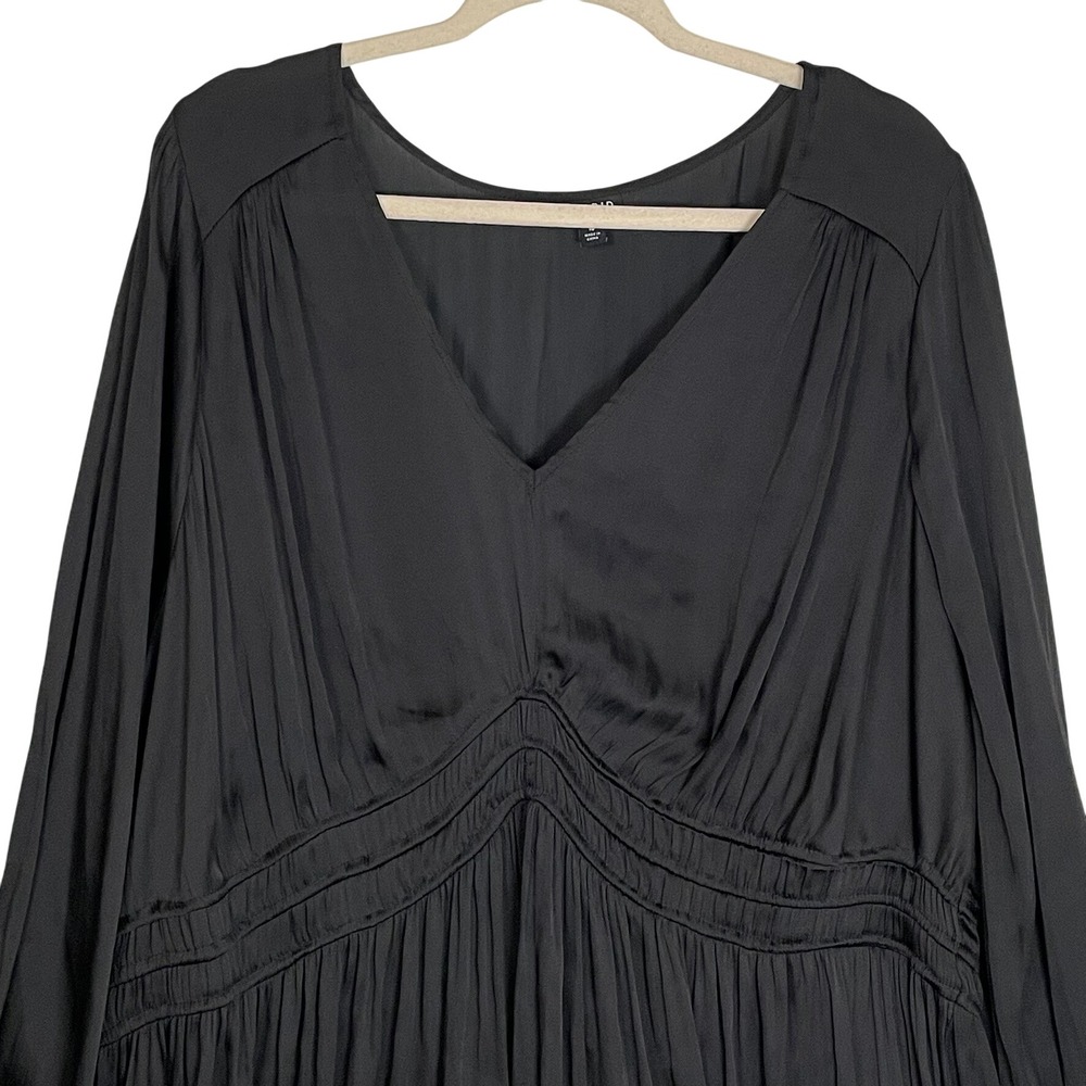 Torrid Size 4 Black Satin-Look Long Sleeve V-Neck Blouse Dressy Romantic - Picture 5 of 13